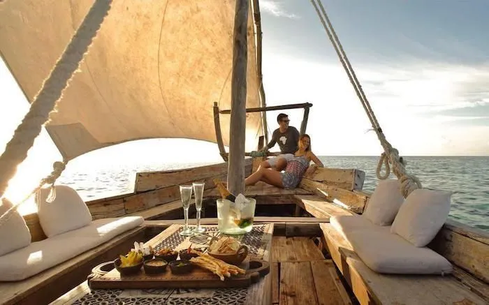 Couple’s Paradise Sailing Alt 3